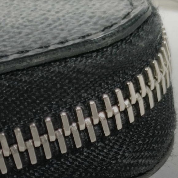 Louis Vuitton Damier Graphite Zippy Wallet/ Unisex - Picture 12 of 13